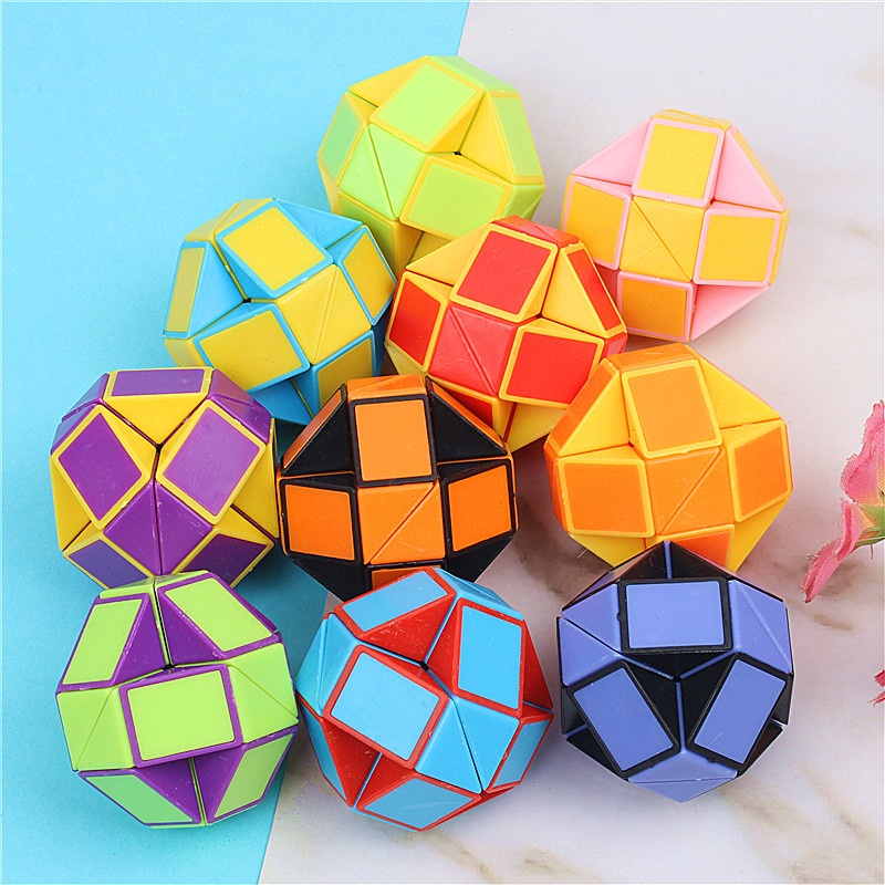 8 pezzi di serpenti pieghevoli - Kids Toys Easter recensione e prezzo