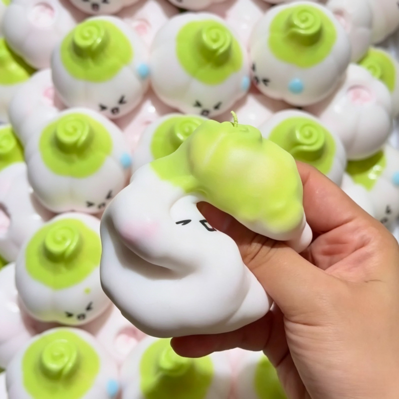Simpatico Emoji di Aglio ﻿ Gio - Sensory Fidget Toys recensione e prezzo